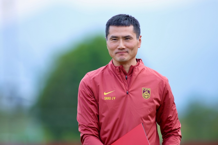国足备战亚洲杯:东南亚杯参赛存疑,热身将按对手风格定制 国足备战亚洲杯:东南亚杯参赛存疑,热身将按对手风格定制